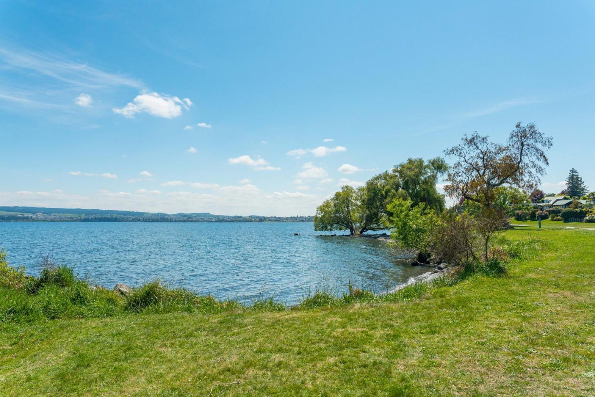 אגם טאופו Lakeview Cottage - Rainbow Point Holiday Home מראה חיצוני תמונה